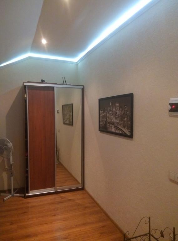 Залізнична 49 "Хочу Цю!" Appartement Ivano-Frankivsk Buitenkant foto