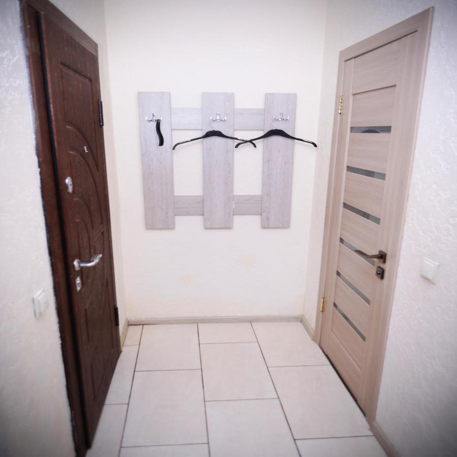 Залізнична 49 "Хочу Цю!" Appartement Ivano-Frankivsk Buitenkant foto