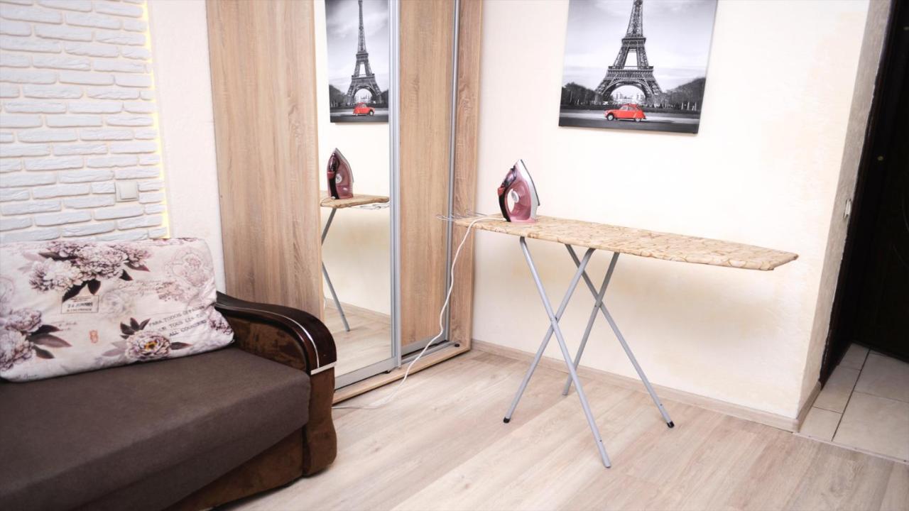 Залізнична 49 "Хочу Цю!" Appartement Ivano-Frankivsk Buitenkant foto